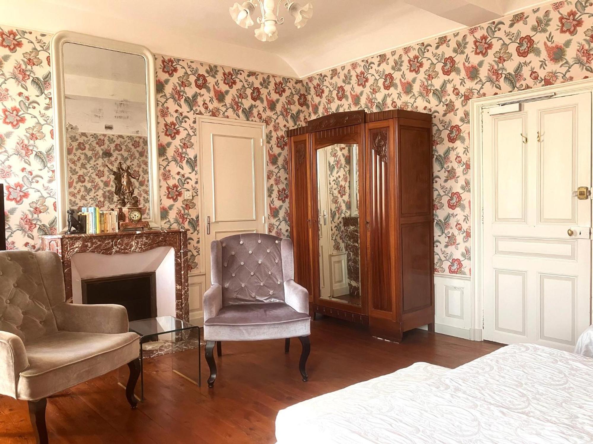 Hotel Diderot Шинон Екстер'єр фото