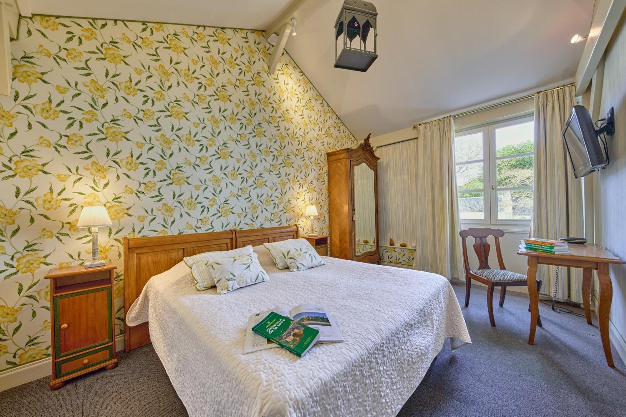 Hotel Diderot Шинон Екстер'єр фото