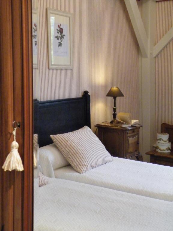 Hotel Diderot Шинон Номер фото